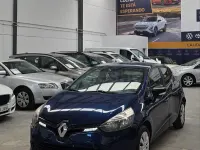 Usado Renault Clio IV Business 75 CV (55 kW) 2015 Azul Berlina