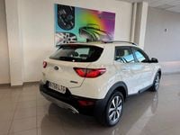 Usado Kia Stonic 120 HP (88 kW) 2021 Branco SUV