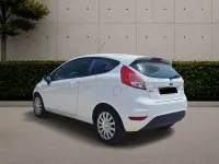 Usado Ford Fiesta Trend 100 CV (73 kW) 2016 Blanco Utilitario
