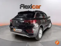 Usado VW T-Roc 110 CV (80 kW) 2023 Negro SUV