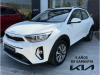 Usado Kia Stonic 100 CV (73 kW) 2024 Blanco SUV
