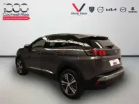 Usado Peugeot 3008 Allure 131 CV (96 kW) 2024 Gris / plata SUV
