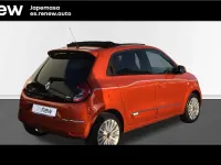 Usado Renault Twingo Vibes 59 kW (81 CV) 2021 Naranja valencia Utilitario