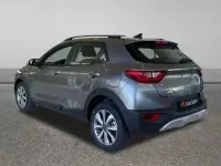 Usado Kia Stonic 100 CV (73 kW) 2025 Gris SUV