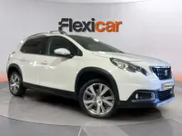 Usado Peugeot 2008 Allure 110 CV (80 kW) 2018 Blanco SUV