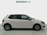 Usado Skoda Fabia Ambition 95 CV (69 kW) 2021 Blanco Utilitario