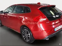 Usado Volvo V40 Momentum 150 CV (110 kW) 2016 Granate Berlina