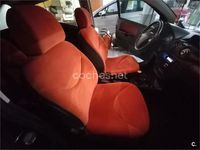 Käytetty Citroën C2 70 HP (51 kW) 2003 Musta Viistoperä