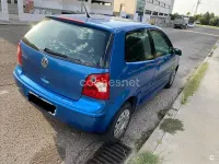 Usado VW Polo Advance 75 CV (55 kW) 2004 Azul Berlina