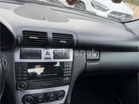 Usado Mercedes C220 Classic 143 CV (105 kW) 2005 Gris / plata Berlina
