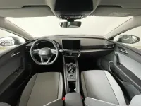 Usado Seat Leon Style 116 CV (85 kW) 2025 Gris Familiar