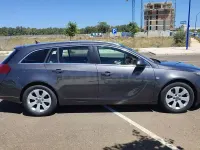 Usado Opel Insignia Edition 130 CV (95 kW) 2010 Gris / plata Familiar