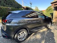Usado Peugeot 3008 Active 120 CV (88 kW) 2017 Verde SUV