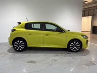 Usado Peugeot 208 Allure 110 CV (80 kW) 2025 Dorado Utilitario