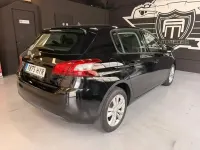 Usado Peugeot 308 110 CV (80 kW) 2014 Negro Berlina