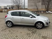Usado Opel Corsa Selective 85 CV (62 kW) 2012 Gris / plata Utilitario