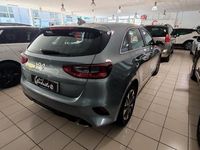 Usado Kia Ceed 100 CV (73 kW) 2025 Otro Utilitario
