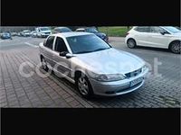 Usado Opel Vectra Comfort 100 CV (73 kW) 2005 Gris / plata Berlina