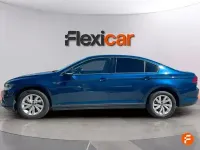 Usado VW Passat Business 122 CV (89 kW) 2021 Azul Familiar