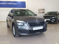 Usado Skoda Kamiq 110 CV (80 kW) 2022 Gris / plata SUV