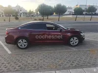 Usado Renault Talisman Intens 130 CV (95 kW) 2016 Rojo Berlina