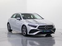 Usado Mercedes A180 136 CV (100 kW) 2023 Gris / plata Berlina
