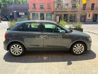 Usado Audi A1 Sportback Attraction 95 CV (69 kW) 2016 Gris / plata Utilitario
