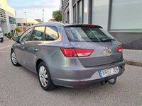 Usado Seat Leon Reference 105 CV (77 kW) 2015 Gris / plata Familiar