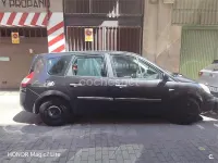 Usado Renault Scénic II 130 CV (95 kW) 2007 Negro Monovolumen