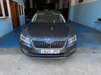 Usado Skoda Superb 150 CV (110 kW) 2016 Gris / plata Berlina