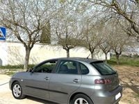 Usado Seat Ibiza Sport 105 CV (77 kW) 2007 Gris / plata Utilitario