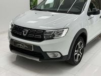 Usado Dacia Sandero Essentiel 95 CV (69 kW) 2020 Blanco Utilitario