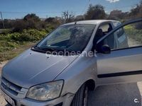 Usado Hyundai Getz 63 CV (46 kW) 2003 Gris / plata Utilitario