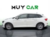 Usado Skoda Scala Ambition 110 CV (80 kW) 2022 Blanco Utilitario