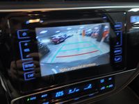 Usado Toyota Auris Hybrid Advance 136 CV (100 kW) 2018 Beige Utilitario