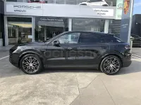 Usado Porsche Cayenne E-Hybrid 471 CV (346 kW) 2025 Negro metalizado SUV