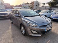 Usado Hyundai i30 Base 90 CV (66 kW) 2014 Gris / plata Berlina