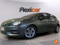 Usado Opel Astra 110 CV (80 kW) 2020 Gris Berlina