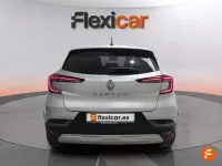 Usado Renault Captur Equilibre 100 CV (73 kW) 2023 Gris SUV