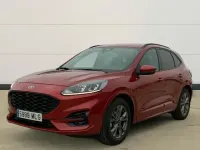 Usado Ford Kuga ST-Line 120 CV (88 kW) 2023 Rojo SUV