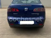 Usado Seat Cordoba Stella 100 CV (73 kW) 2003 Azul Berlina