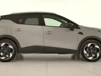 Usado Renault Captur Techno 100 CV (73 kW) 2025 Gris SUV