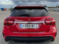 Usado Mercedes GLA200 136 CV (100 kW) 2018 Rojo SUV