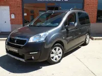 Usado Peugeot Partner Tepee Outdoor 100 CV (73 kW) 2015 Gris / plata Monovolumen