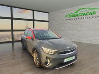 Usado Kia Stonic 120 CV (88 kW) 2021 Gris metalizado SUV