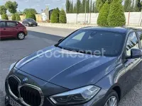 Usado BMW 118 140 CV (102 kW) 2021 Gris / plata Berlina