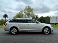 Usado Skoda Octavia Ambition 150 CV (110 kW) 2018 Gris / plata Familiar