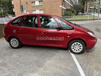 Usado Citroën Xsara Picasso Exclusive 117 CV (86 kW) 2003 Granate Monovolumen