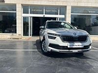 Usado Skoda Kamiq Style 110 CV (80 kW) 2021 Blanco SUV