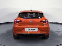 Usado Renault Clio V Zen 141 CV (103 kW) 2022 Naranja Berlina
